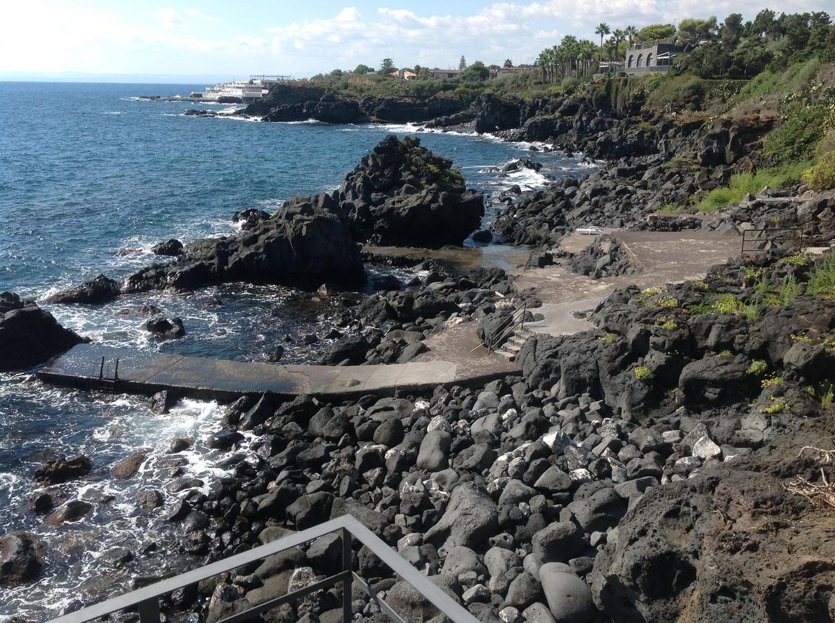 Villa Rama Aci Castello Eksteriør billede